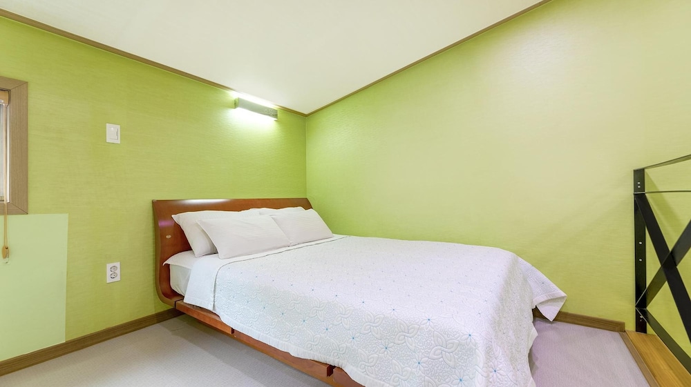 Basic Room, 1 Bedroom (line) - Photo 5