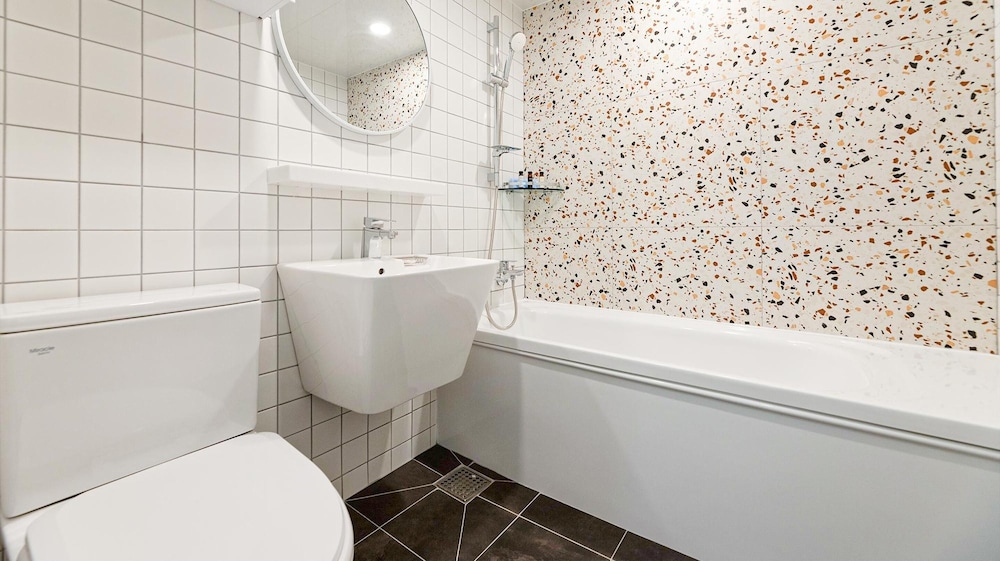 Basic Room, 1 Bedroom (Rose(River View)) - Photo 9
