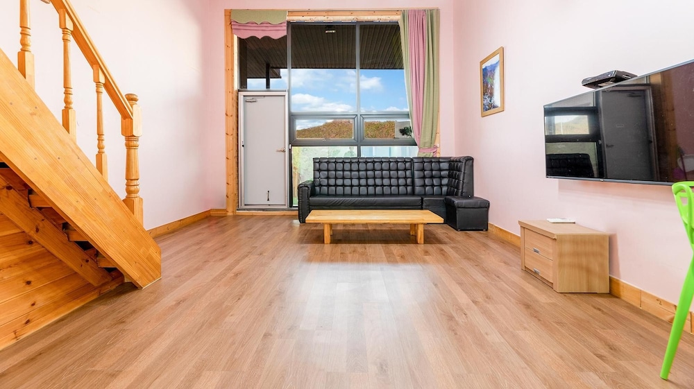 Basic Room, 1 Bedroom (A102)