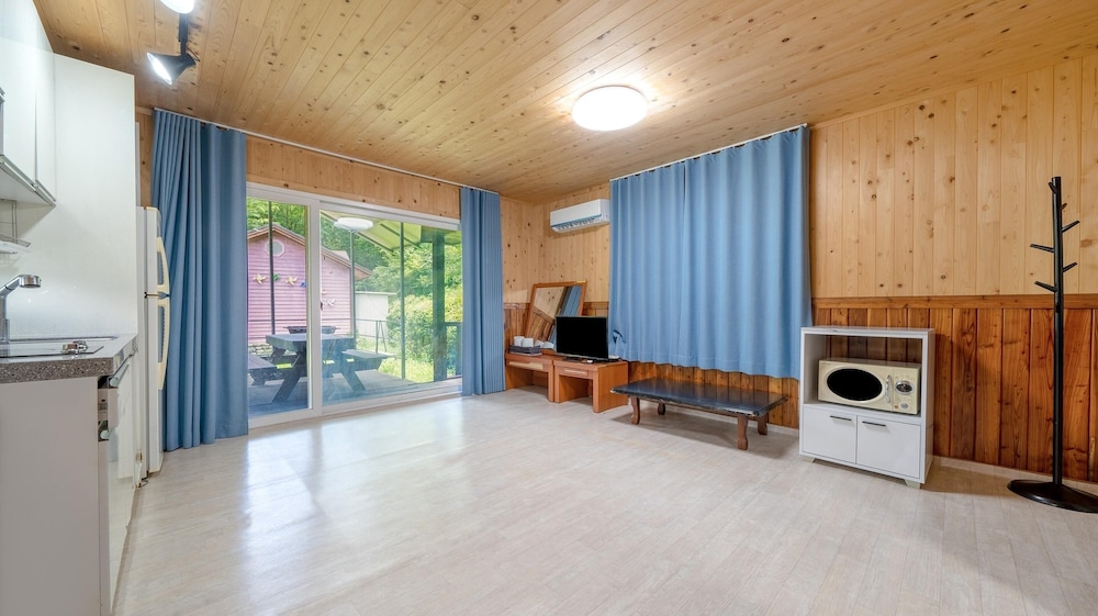 Basic Room, 1 Bedroom (Chamnamu(PET)) photo 2
