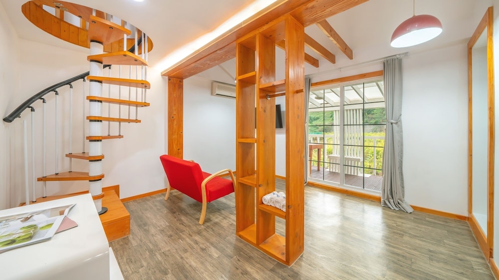 Basic Room, 1 Bedroom (Room 206) - Photo 1