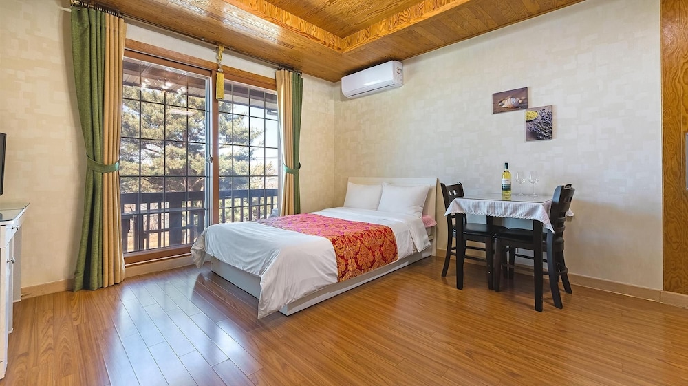Basic Room, 1 Bedroom (Pegasus)