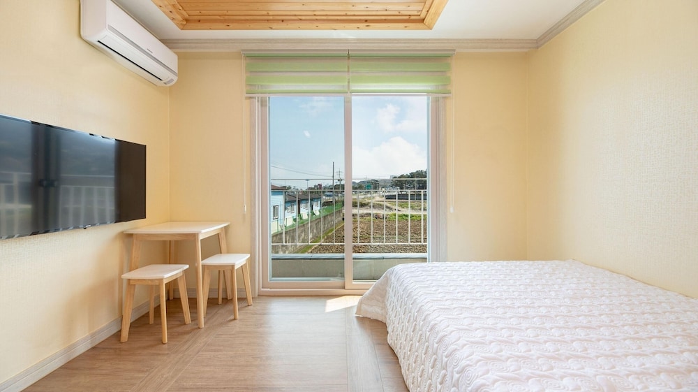 Basic Room, 1 Bedroom (Sole202) - Photo 10