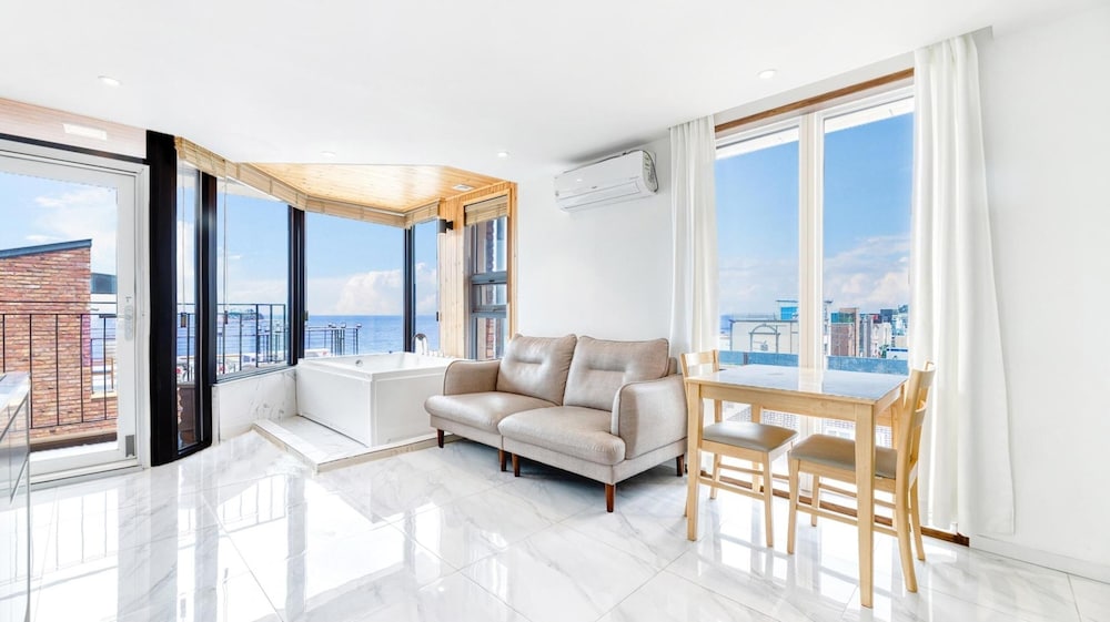 Basic Room, 1 Bedroom (B401(spa /half ocean view)) - Photo 5