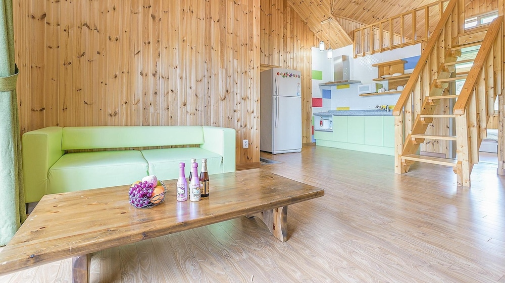 Basic Room, 2 Bedrooms (B 202) - Photo 4