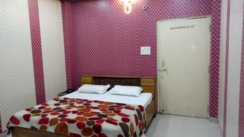 Deluxe Double Room photo 3
