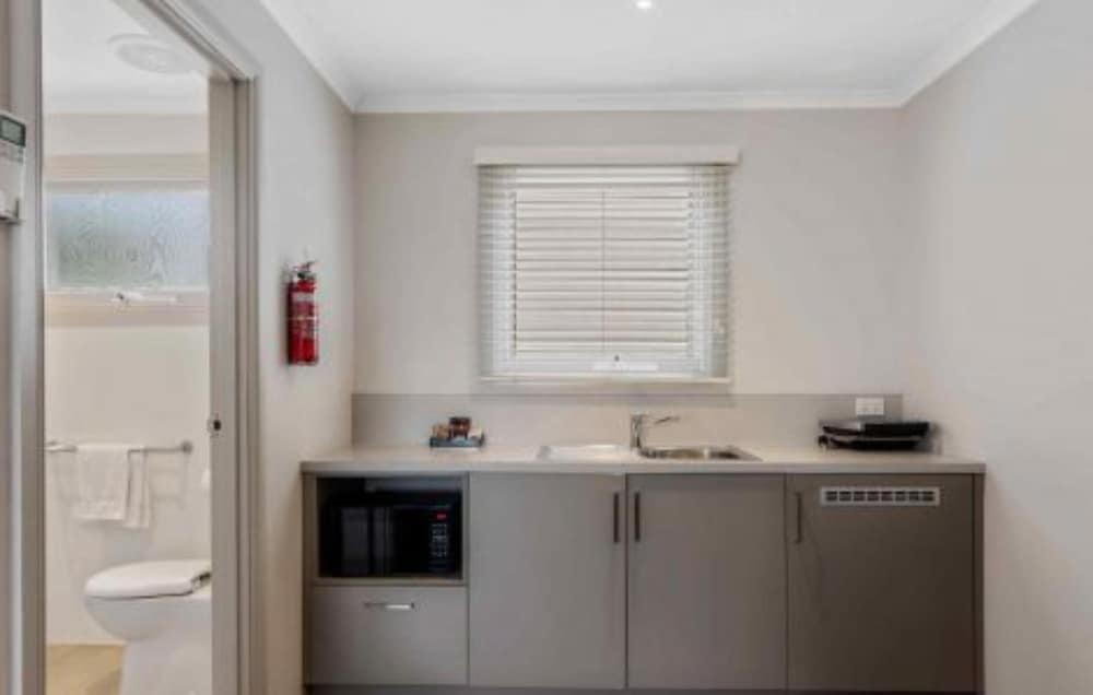 Standard Studio Cottage (1 Queen 1 Single) photo 3