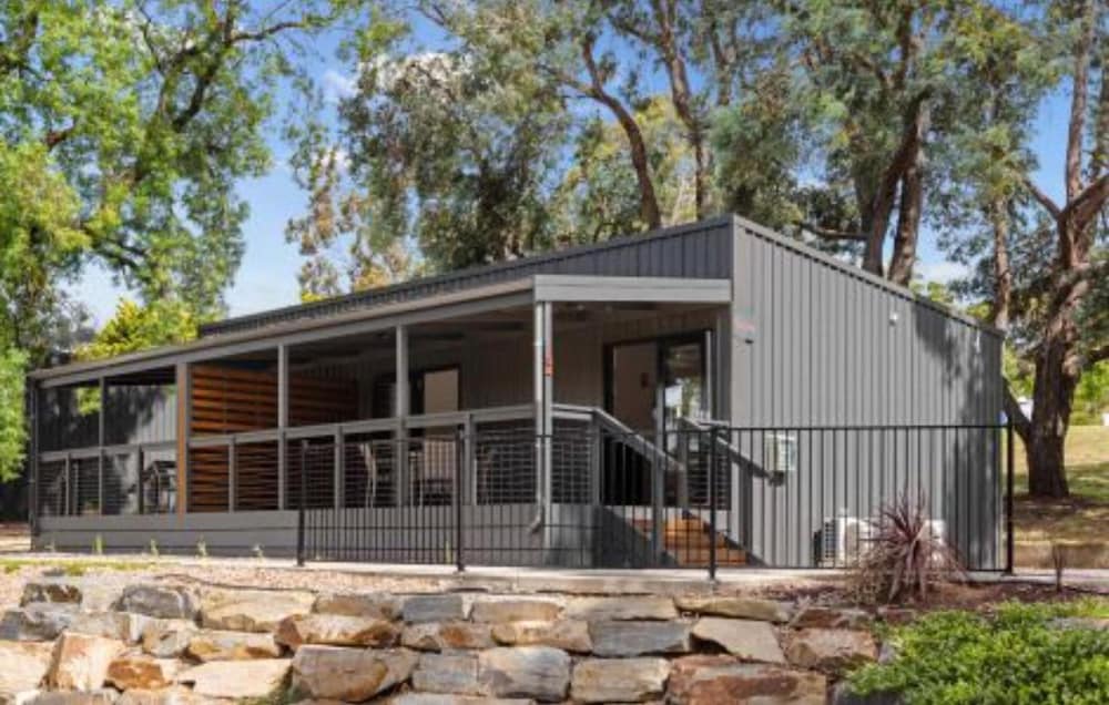 Superior Studio Cabin (2 Queen) photo 3