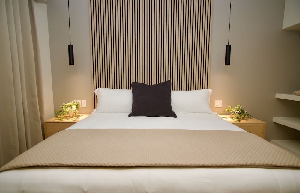 Design Studio Suite, 1 King Bed, Non Smoking, Kitchenette photo 2