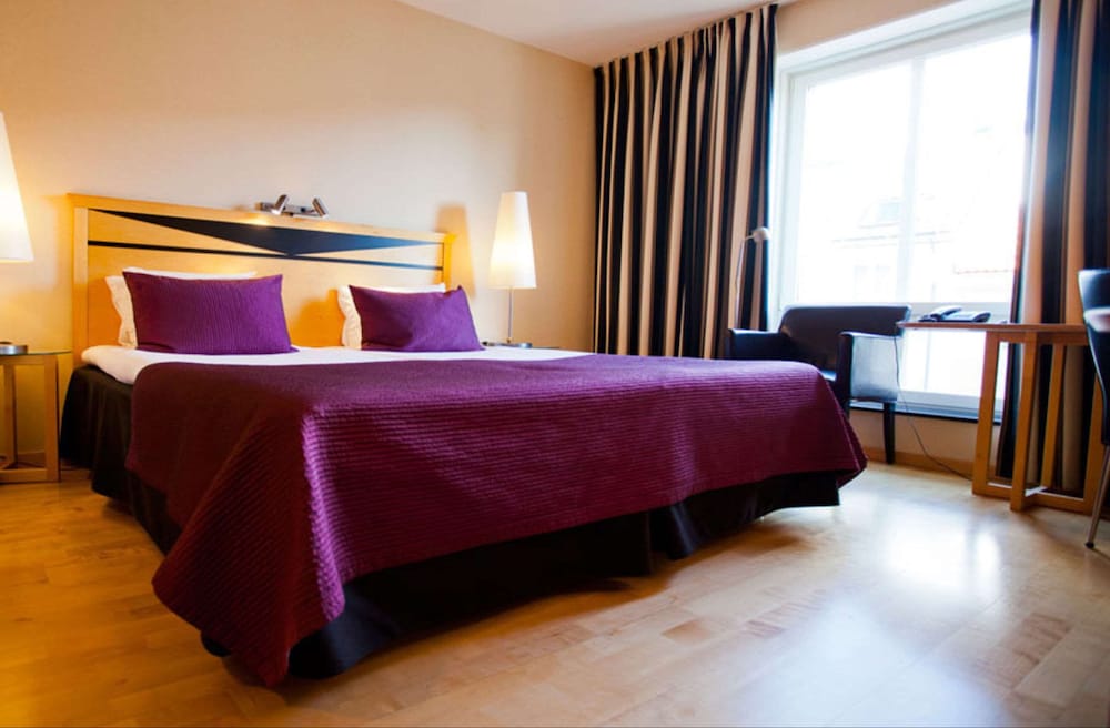Standard Twin Room - Photo 1