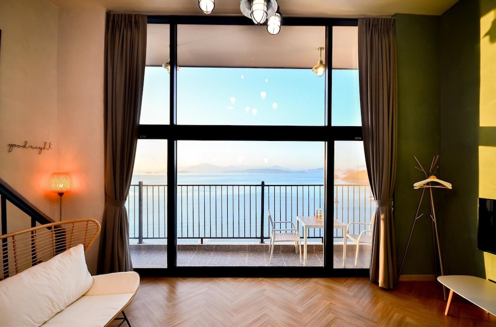 Basic Room, 1 Bedroom (301) - Photo 10