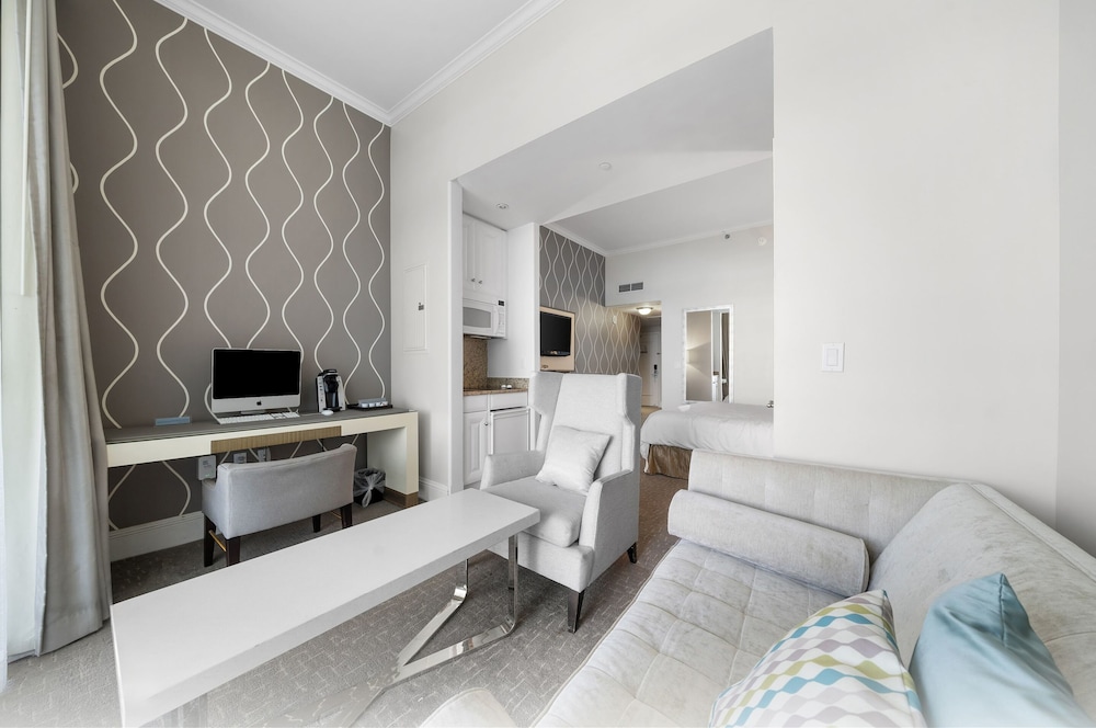 Junior Suite, 1 King Bed with Sofa bed, Balcony, Resort View