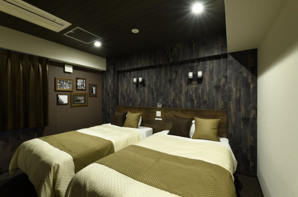 Premium Room, Non Smoking - Photo 3