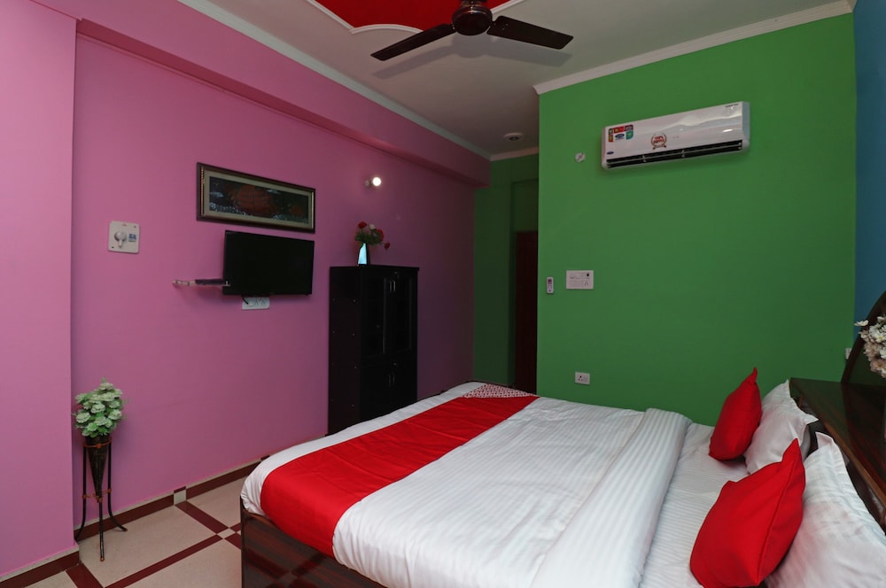 Family Room - Photo 1