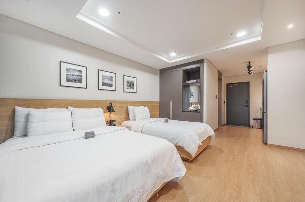 Basic Room, 1 Bedroom (306 (Ocean side view)) photo 2