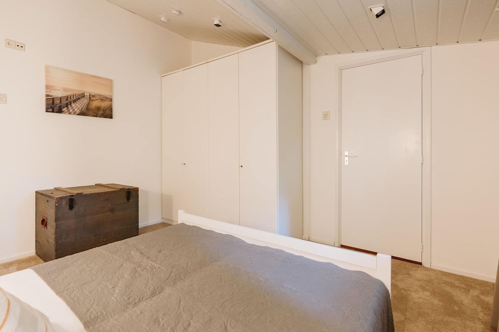 Bungalow photo 2