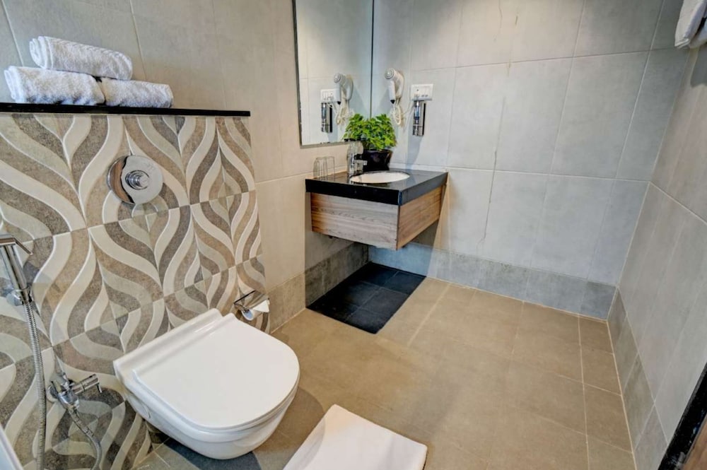 Luxury Suite photo 2