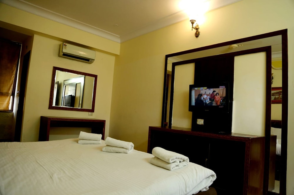 Deluxe Double Room photo 2