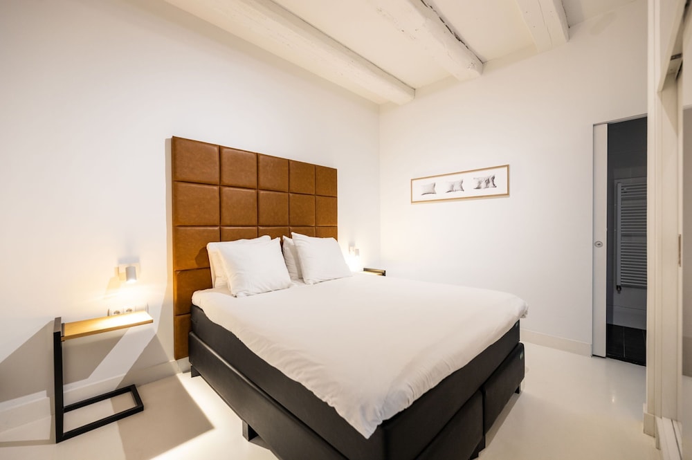 1 Bedroom Apartment with Sofa Bed photo 3