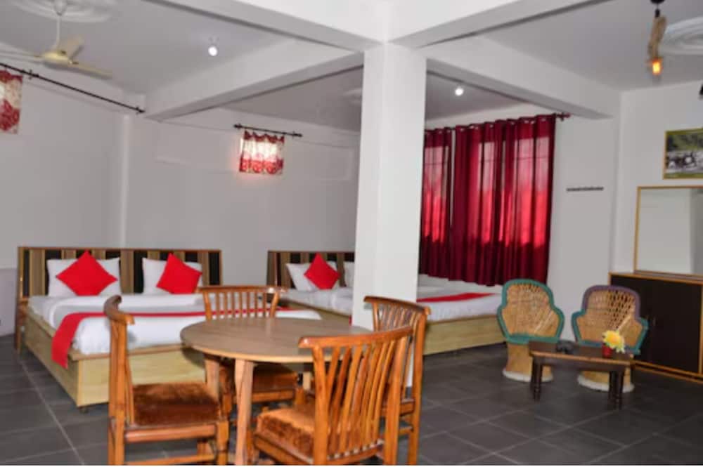 Deluxe Quadruple Room