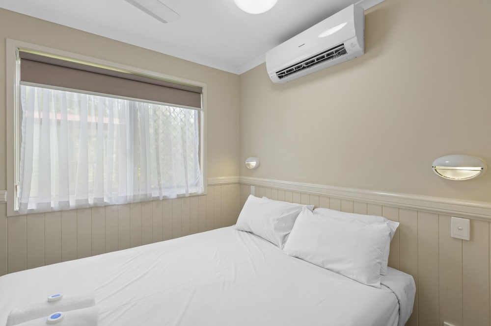 Superior 1 Bedroom Cabin - Sleep 2 photo 1