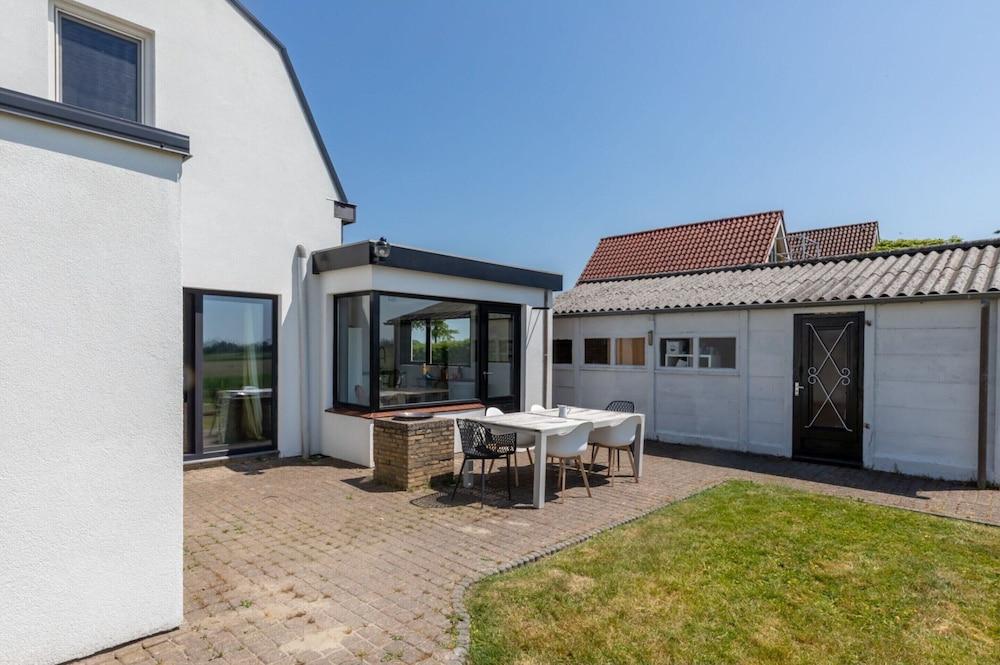 House photo 2