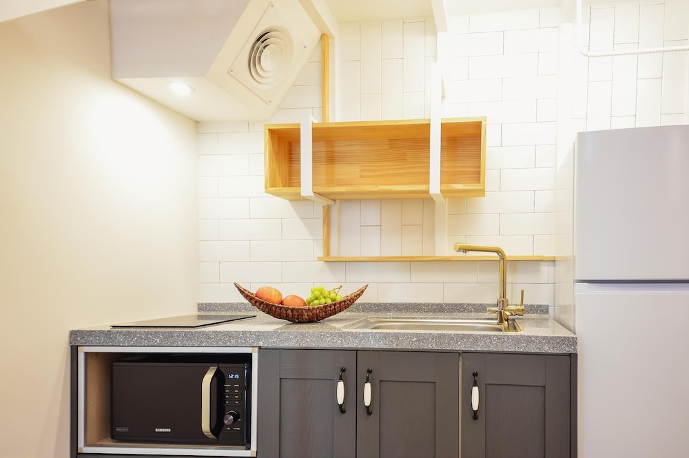 Basic Room, 1 Bedroom (E202(Ocean View)) - Photo 2