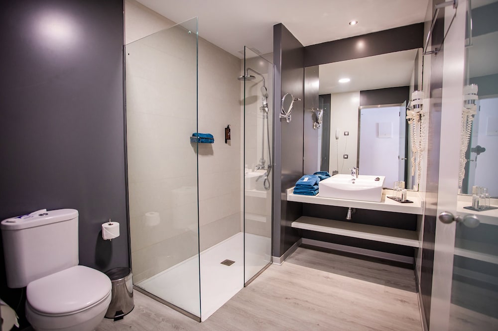 Junior Studio Suite