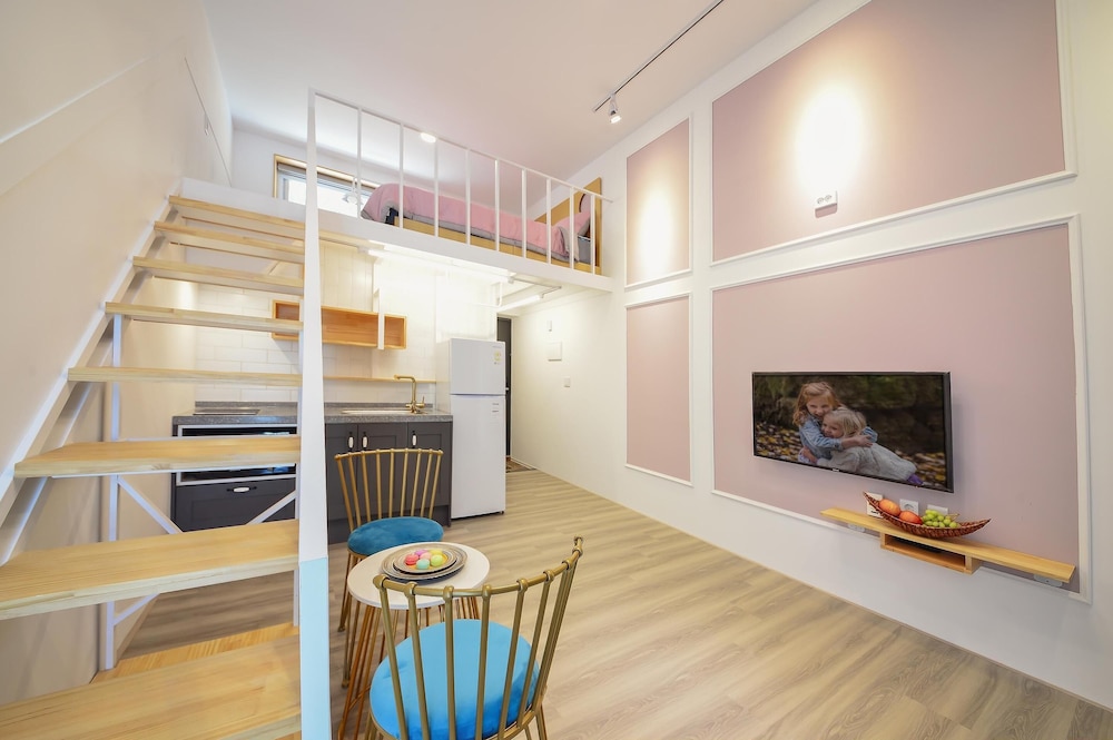 Basic Room, 1 Bedroom (E202(Ocean View)) - Photo 4