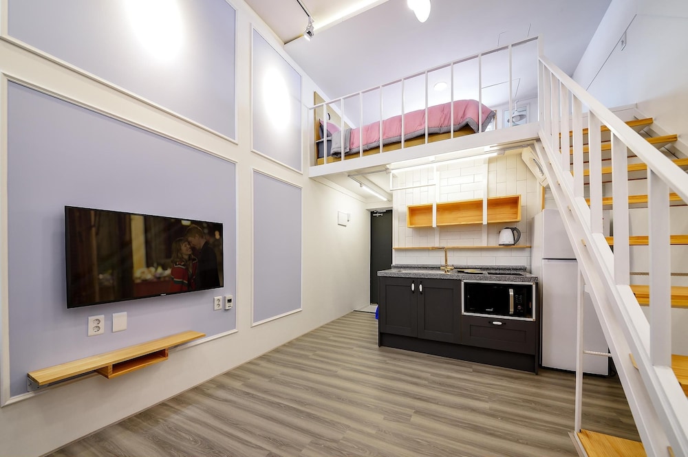Basic Room, 1 Bedroom (A201) - Photo 7