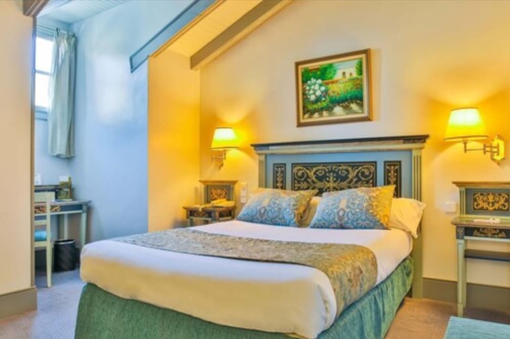 Superior Double Room Single Use photo 2
