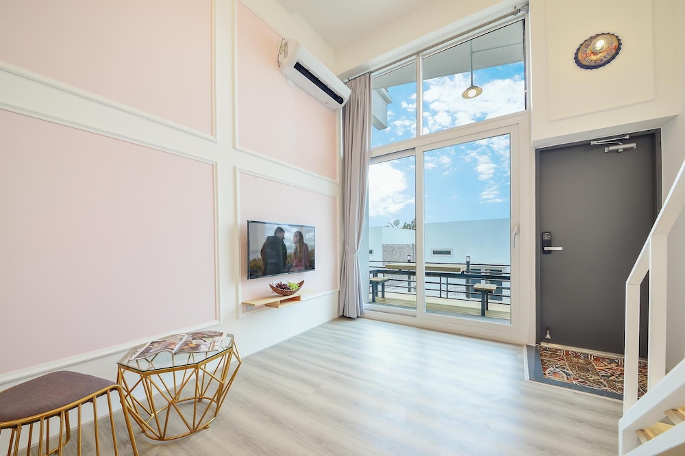 Basic Room, 1 Bedroom (F104 (No Ocean View)) - Photo 3