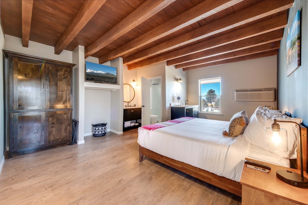 2 Bedroom Kachina Suite photo 3