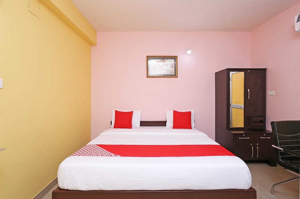 Double or Twin Room photo 3
