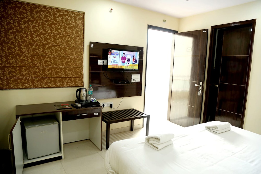 Deluxe Double Room photo 3