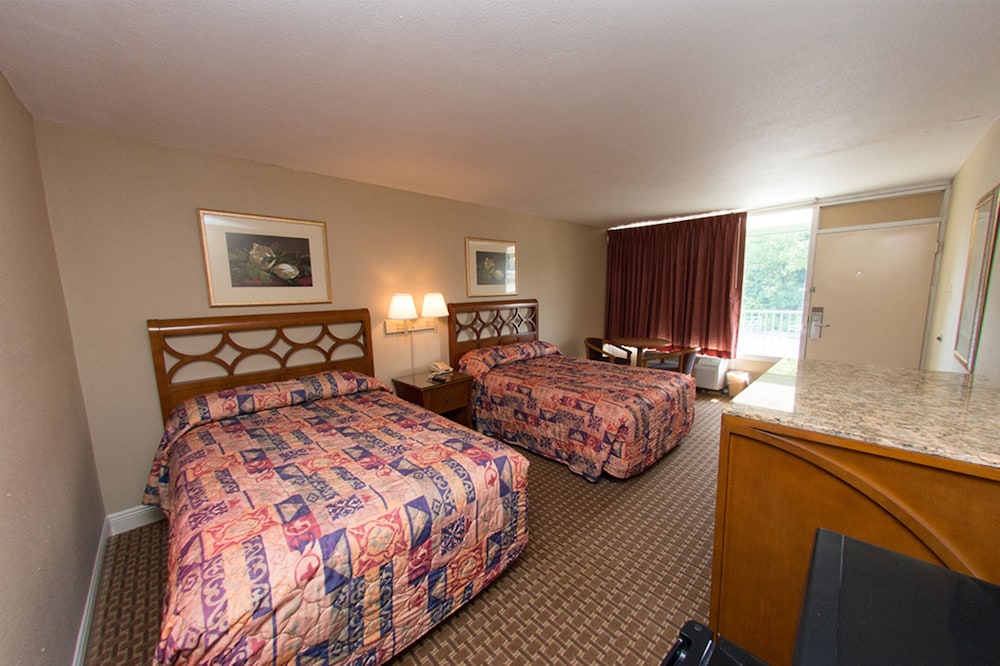 Standard Room, 2 Double Beds, Smoking