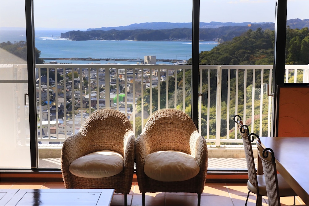 [Non-Smoking] Superior Room (4 Beds)/ Ocean View - Photo 14