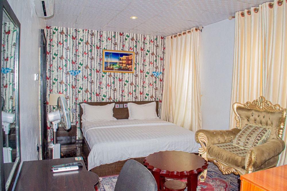 Basic Single Room photo 2