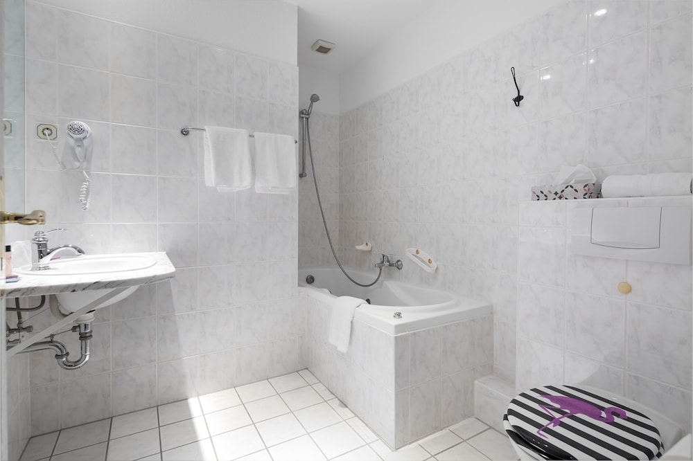 Deluxe Triple Room photo 2