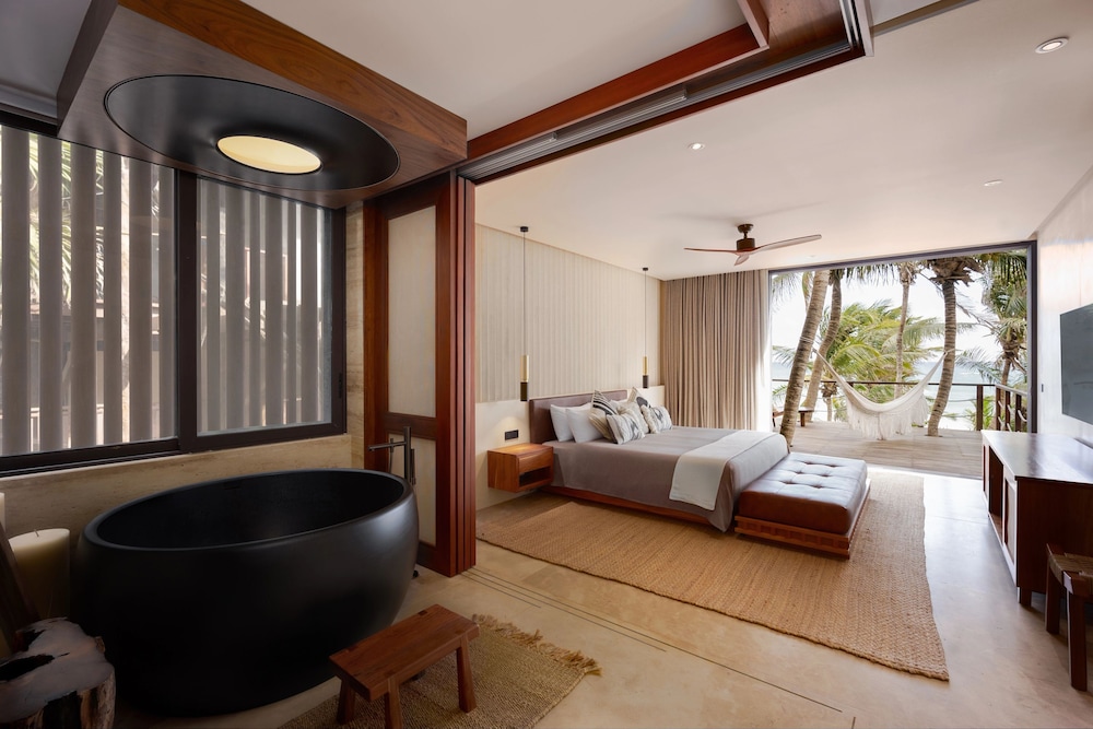 Villa Zamna (Same price for up to 10 guests)