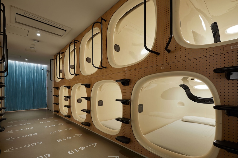 Special Offer - Two Capsule Rooms for Female Guests, Non-Smoking photo 2