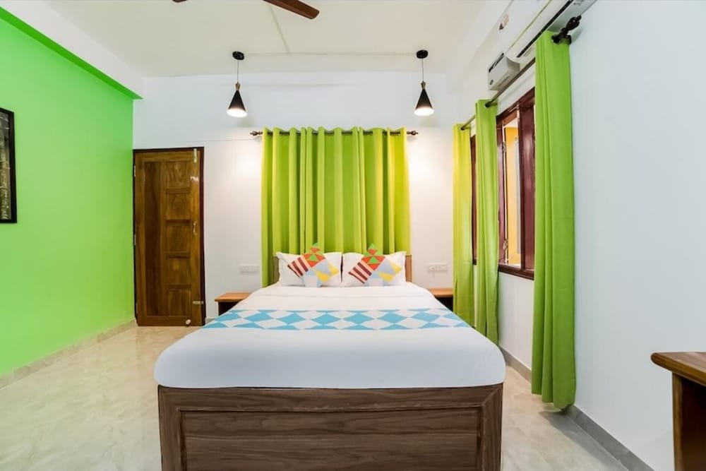 Classic Double Room, City View photo 3