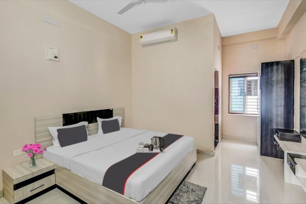 Premium Triple Room, City View photo 2