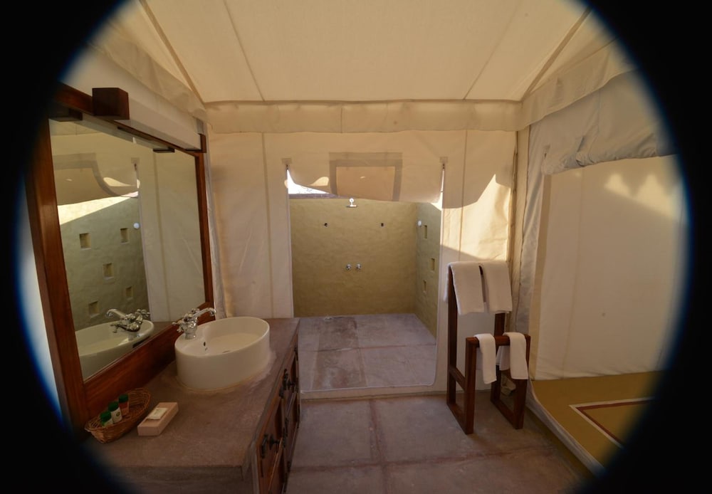 Superior Luxury Tent photo 3