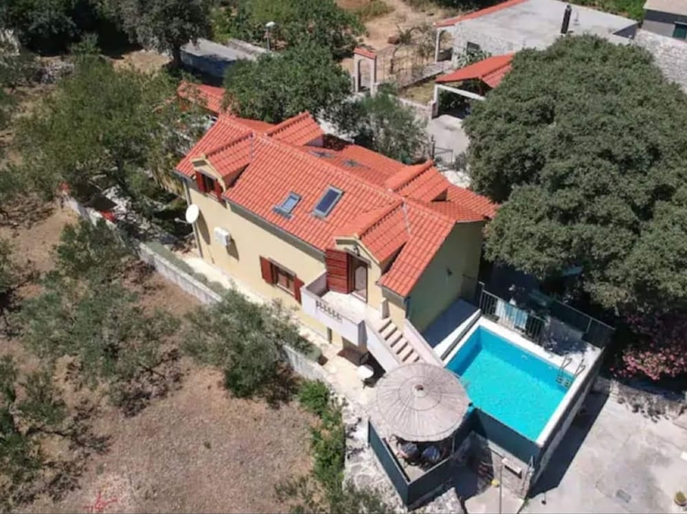 House photo 1
