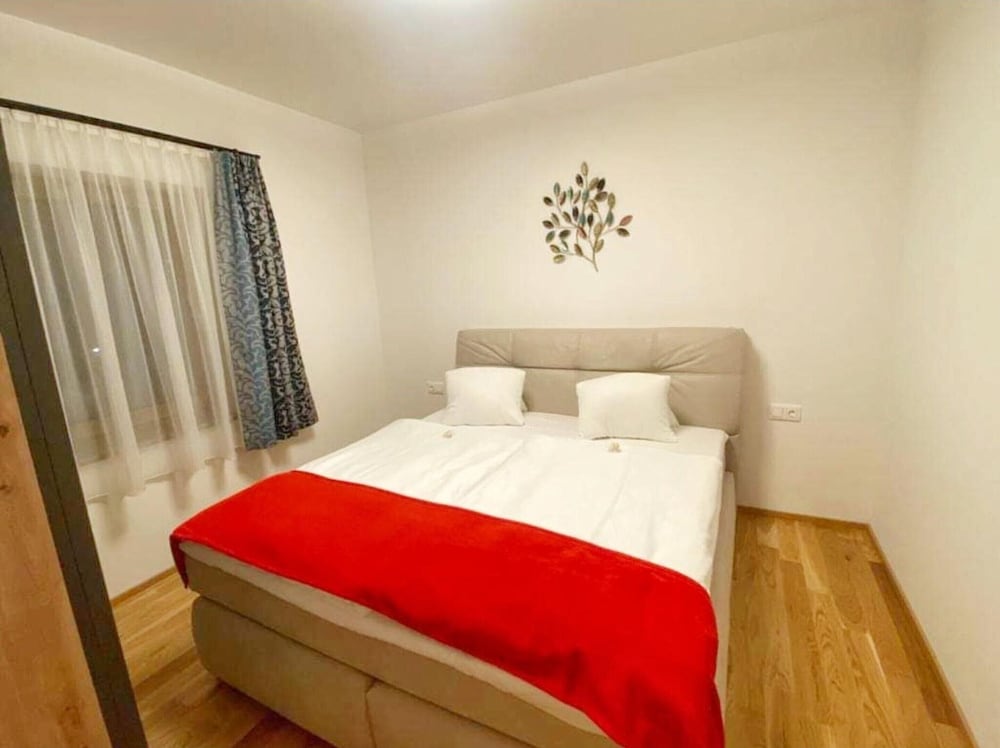 Apartment photo 3