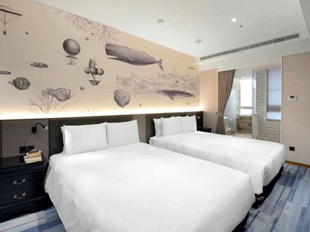 Superior Quadruple Room, 2 Double Beds, Non Smoking photo 1