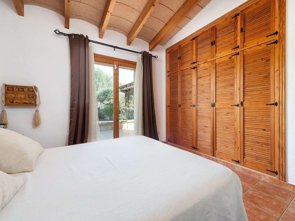 Villa photo 3