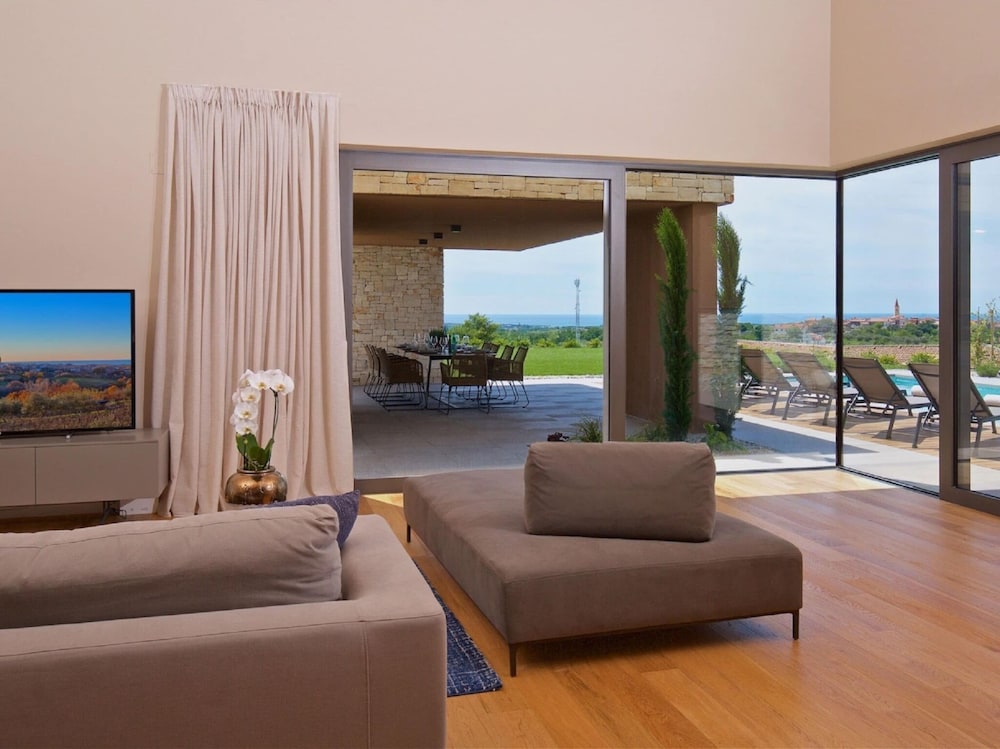 House photo 1