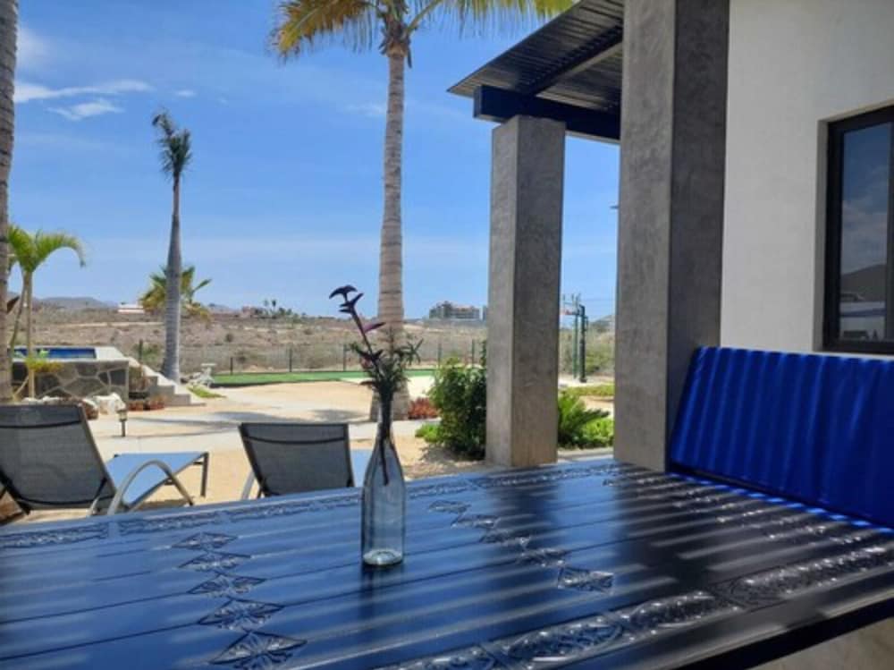 Superior Double Room, 2 Bedrooms, Partial Ocean View photo 3